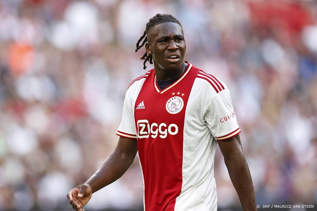 Voor Bassey is Ajax favoriet tegen zijn oude club Rangers FC