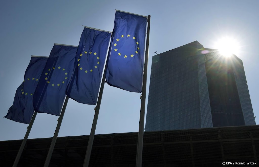 Activiteit dienstensector eurozone krimpt door hoge inflatie
