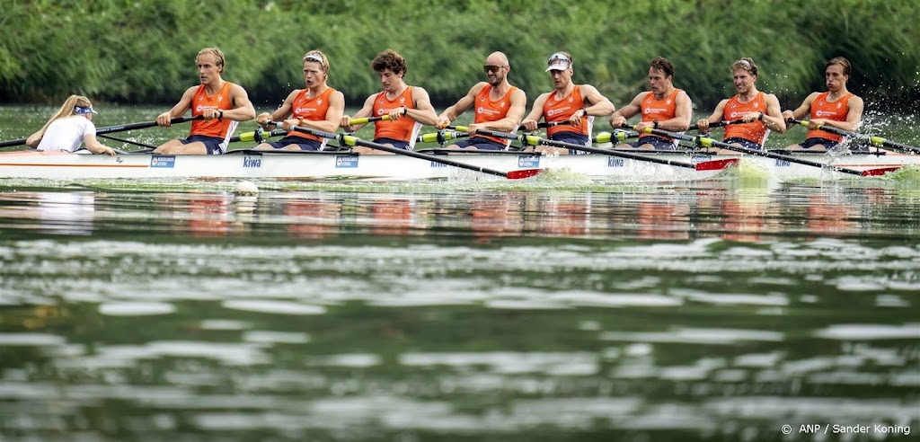 Roeiers Holland Acht met tweede plaats naar WK-finale