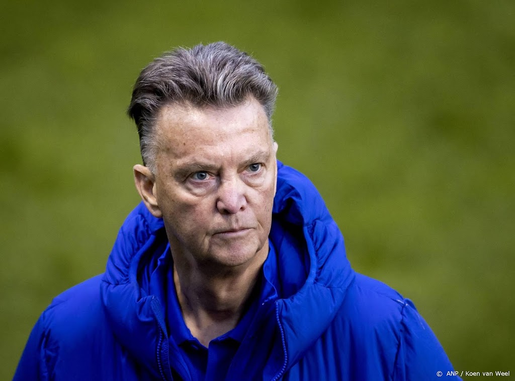Van Gaal wil niet dat internationals met opzet gele kaart pakken