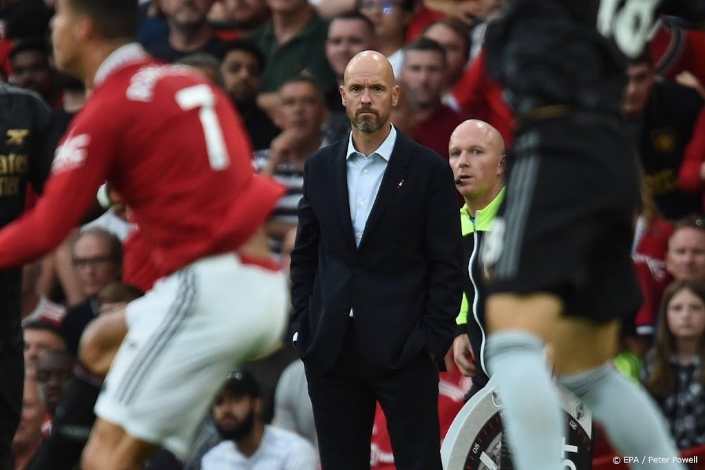 Ten Hag houdt vast aan zijn visie na harde les in derby