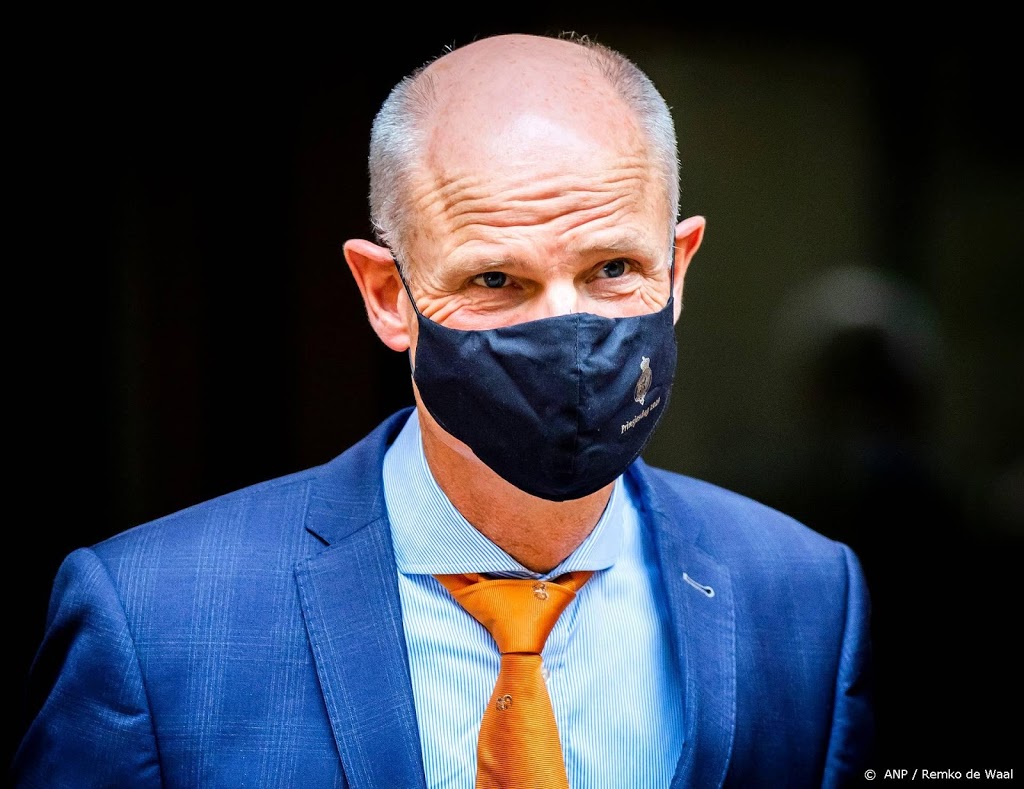 Minister Blok bezoekt Wenen om solidariteit te tonen
