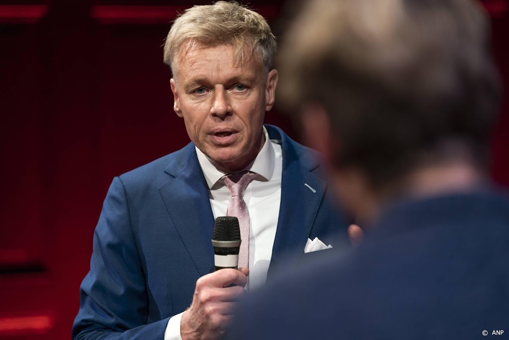 Rob Roos (JA21) naar rechter om coronapasplicht EU-parlement
