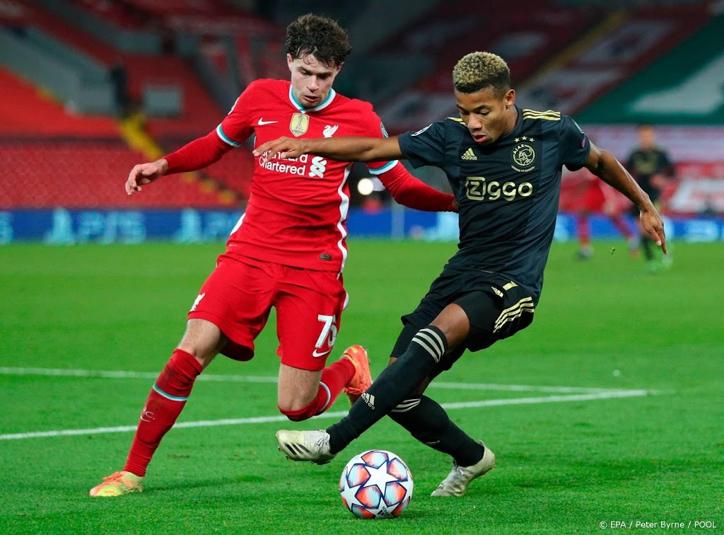 Ajax-trainer Ten Hag schrijft Neres nog niet af voor Atalanta