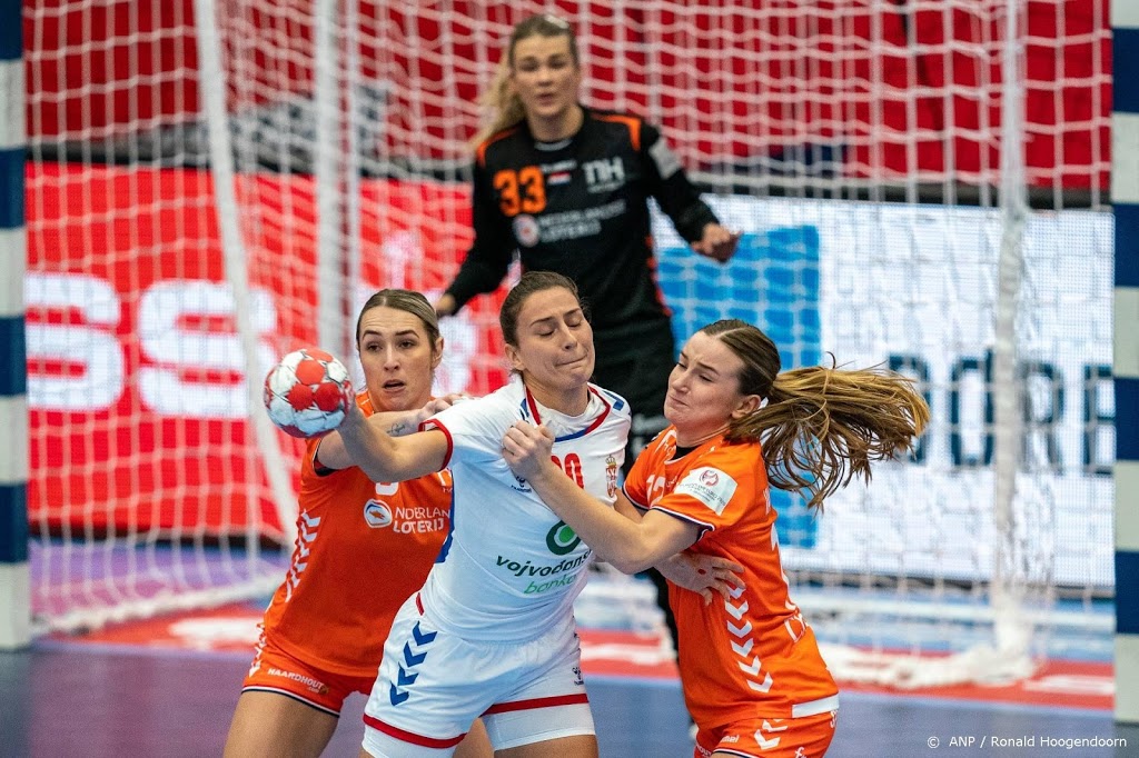 Handbalsters beginnen EK met verrassende nederlaag tegen Servië