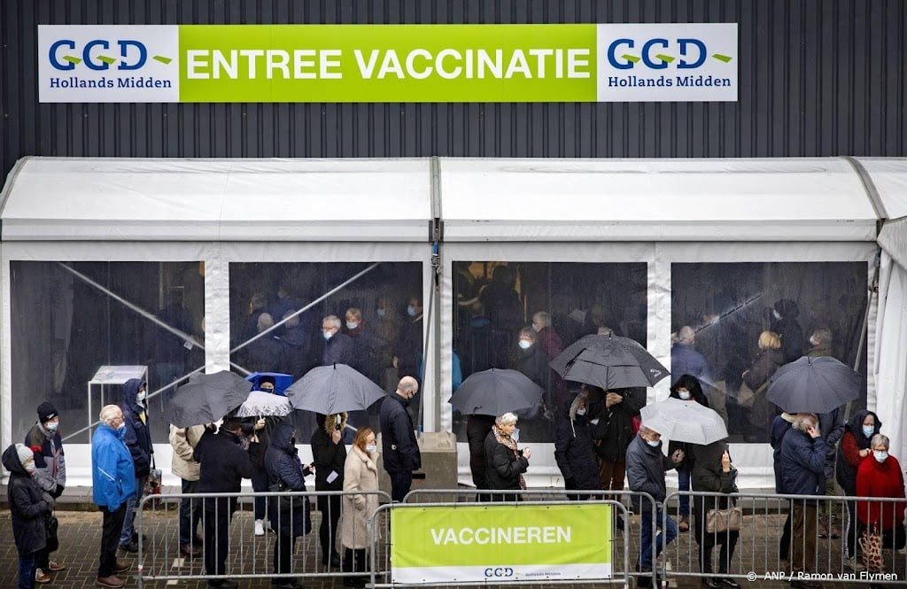 GGD zegt dagelijks tientallen voordringers voor boosterprik af