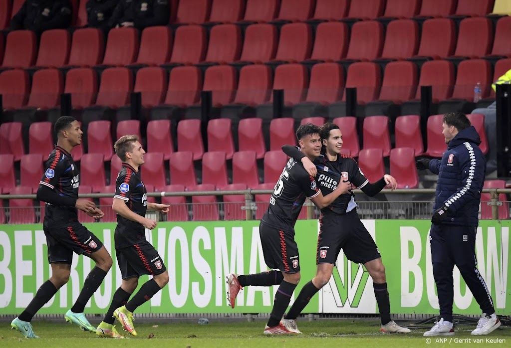 FC Twente wint in slotfase bij Go Ahead Eagles dankzij Zerrouki