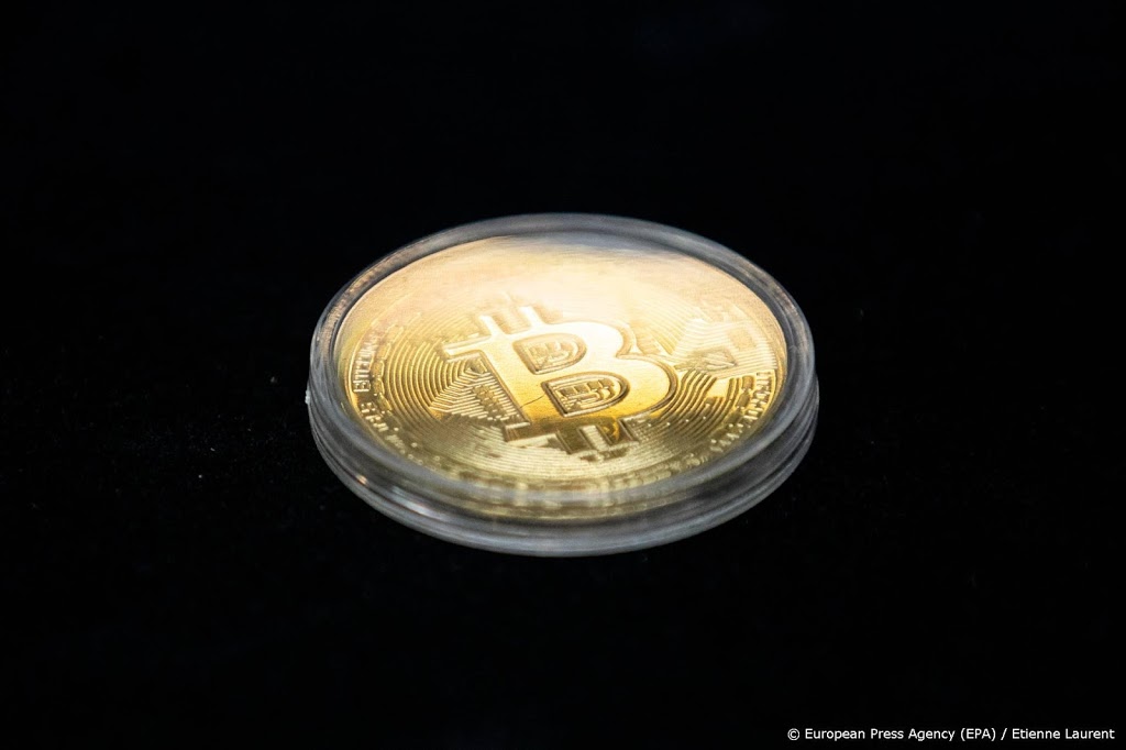 Bitcoin naar nieuwe recordhoogte van 35.000 dollar