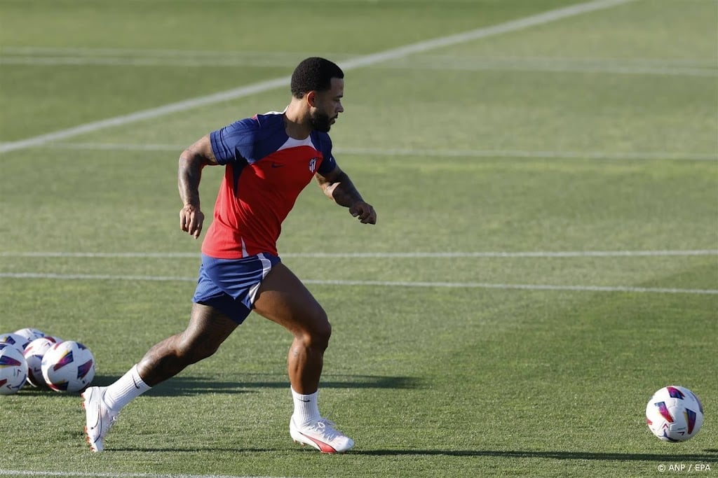 Depay twee keer trefzeker tijdens bekerzege Atlético Madrid