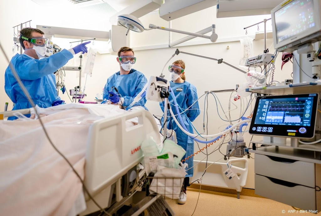 Opnieuw minder coronapatiënten opgenomen in ziekenhuizen