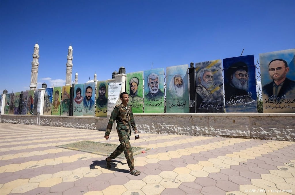 Houthi's melden nieuwe aanvallen op schepen in Rode Zee