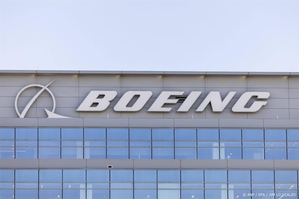 Bouten leken te ontbreken bij losgeraakt Boeing-deurpaneel