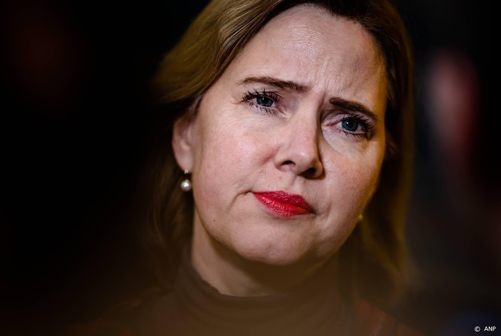Minister wil doorvliegen met halflege toestellen voorkomen