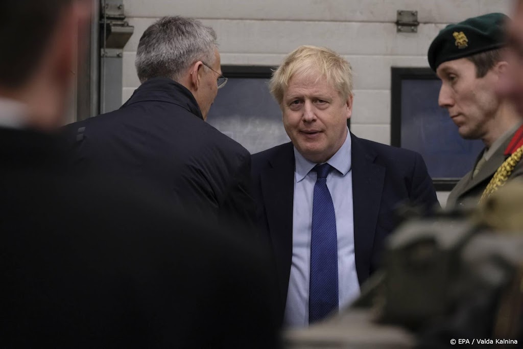 Johnson komt met zespuntenplan tegen Russische inval in Oekraïne