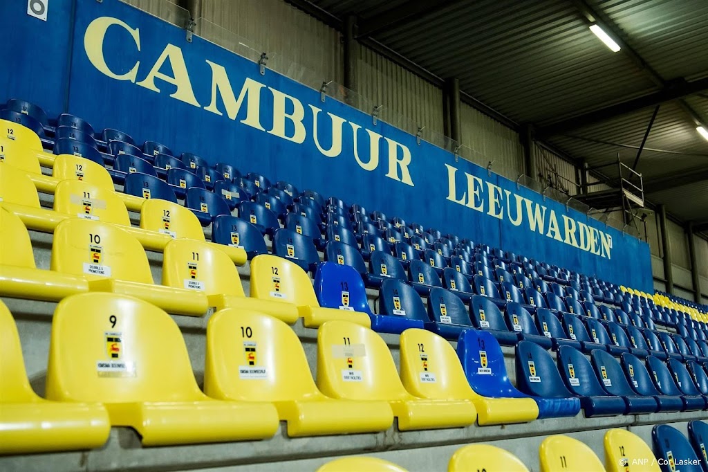Aanhang Go Ahead Eagles demonstreert 'rustig' in Leeuwarden