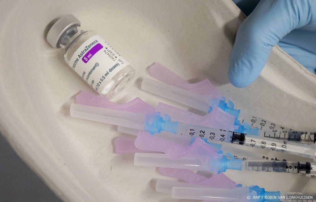 EMA-bestuurder: verband tussen vaccin AstraZeneca en trombose