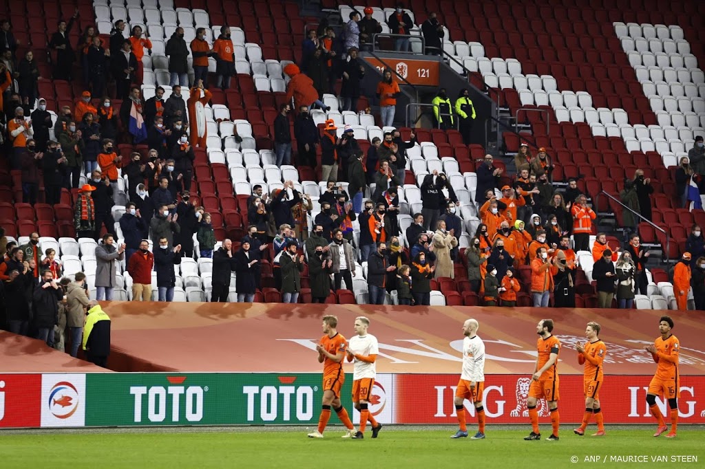 KNVB: voetbalclubs bepalen zelf verdeling toegangskaarten