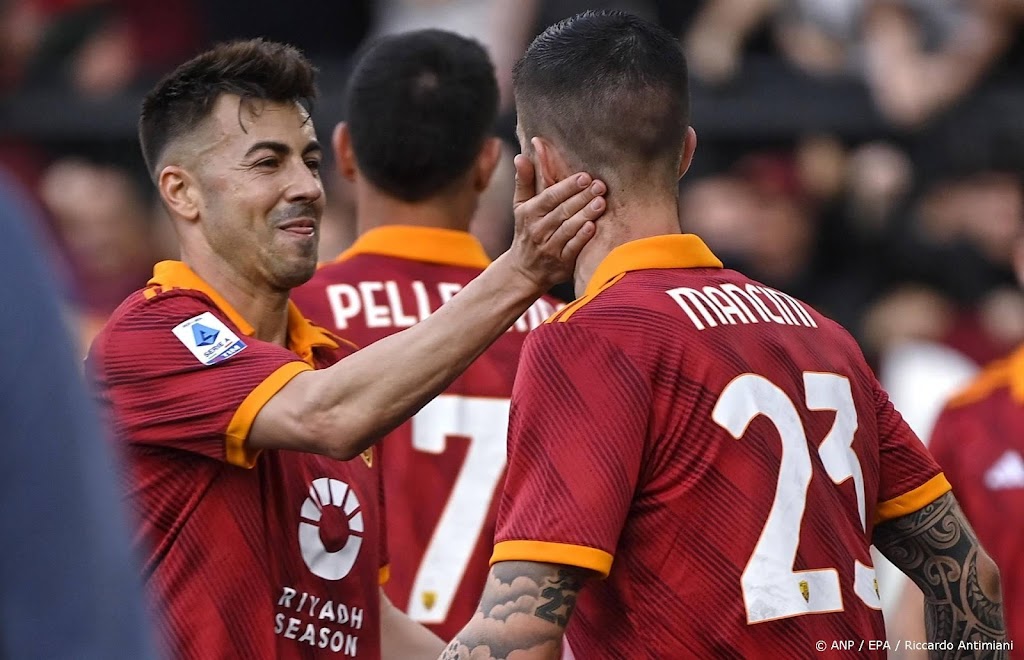 AS Roma doet goede zaken met winst in stadsderby tegen Lazio