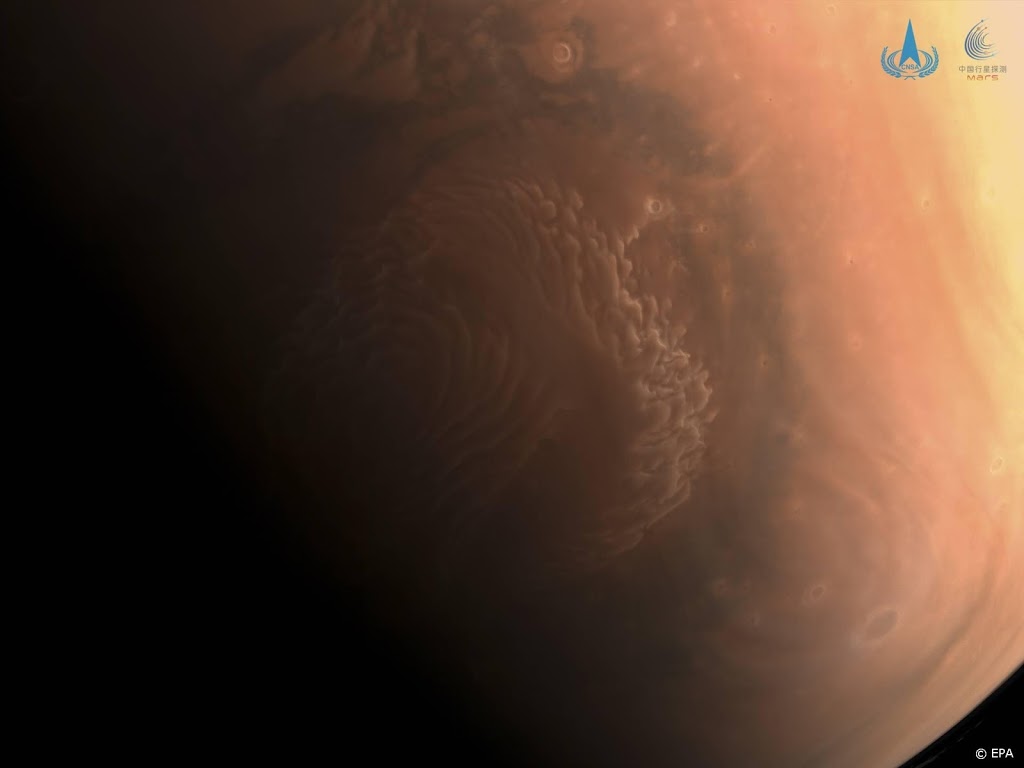 Prototype Marsraket van SpaceX veilig geland na succesvolle test