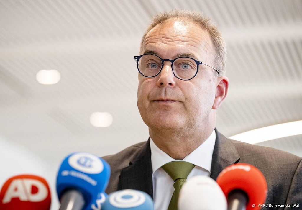 Gitzwarte dag voor Alblasserdam, zegt burgemeester Paans