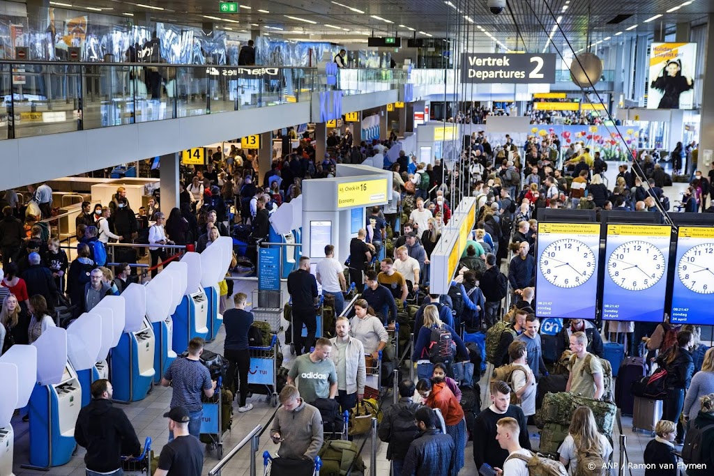 Luchthaven Schiphol wacht drukke zaterdag