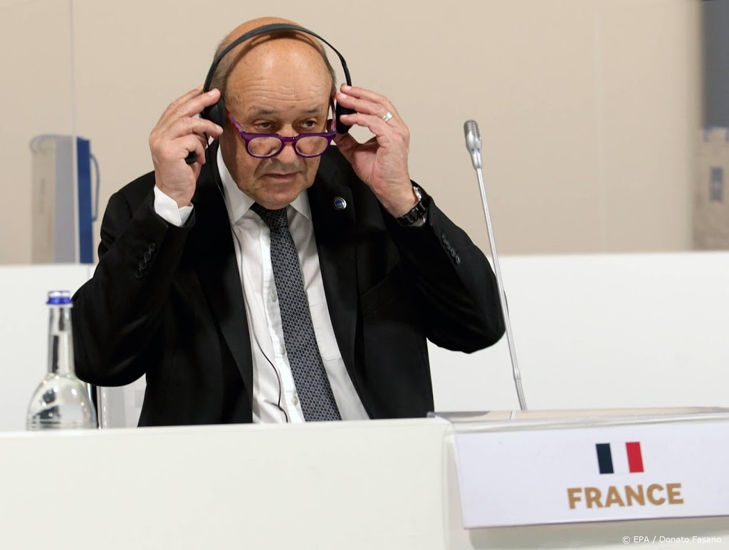 Fransen stappen mogelijk naar WTO om champagnerel met Rusland