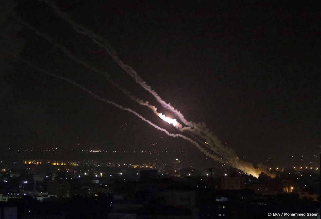Israël bestookt Libanon na raketaanval
