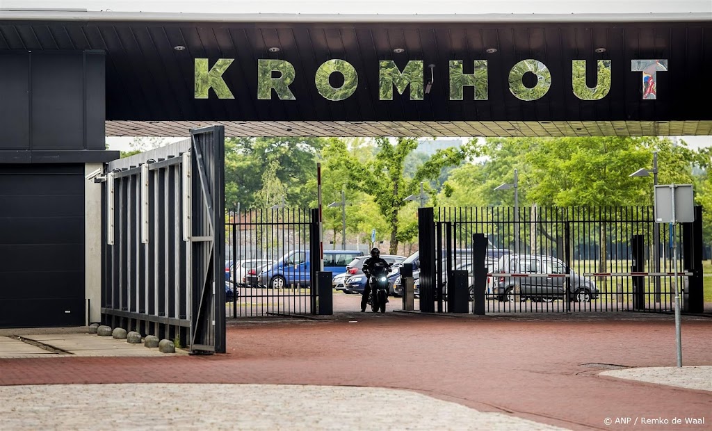 Pro-Palestijnse demonstranten voeren actie bij Kromhout Kazerne