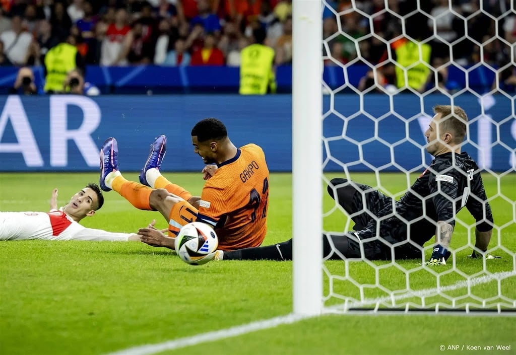 UEFA: tweede treffer van Oranje was eigen doelpunt