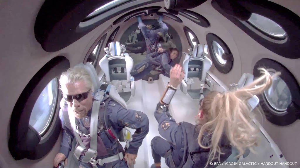 Virgin Galactic biedt meer ruimtevluchten aan, voor dubbele prijs