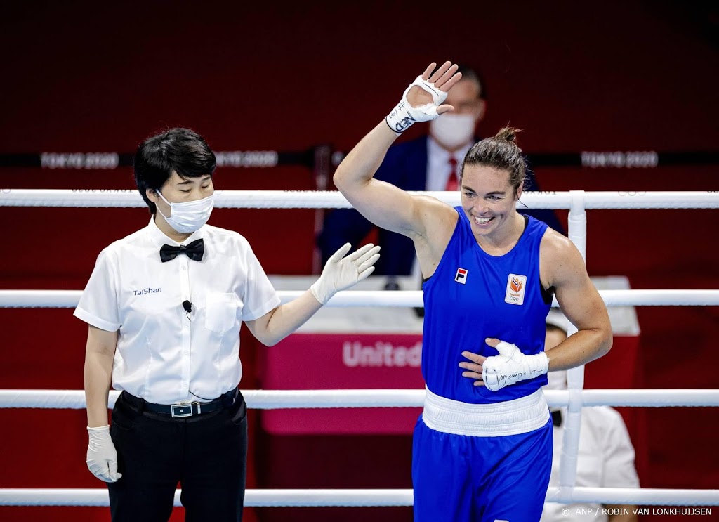 Boksster Fontijn verliest van Price en pakt brons