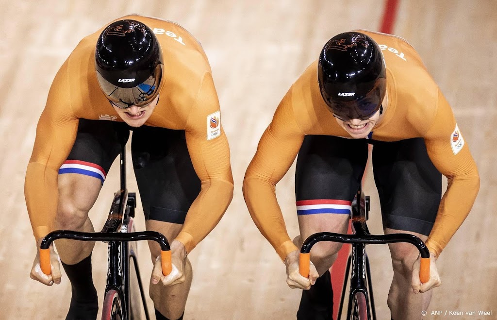 Lavreysen klopt Hoogland en verovert goud op olympische sprint