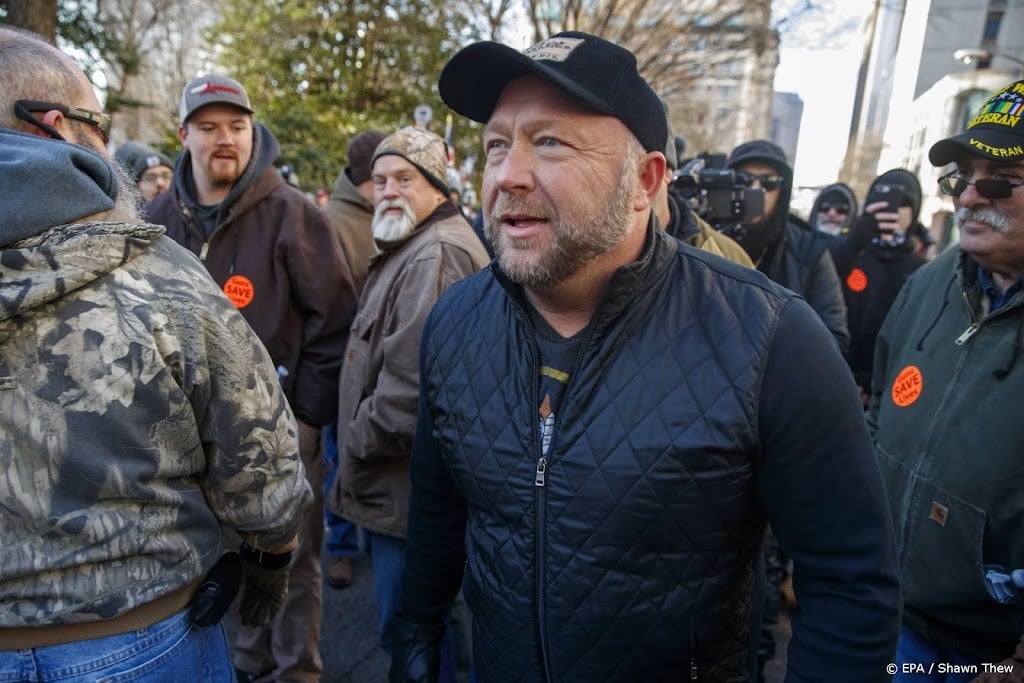 Jury legt nog eens boete van miljoenen dollars op aan Alex Jones