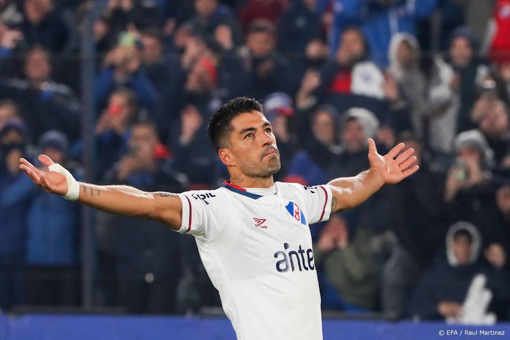 Suárez scoort meteen bij rentree in Uruguayaanse competitie