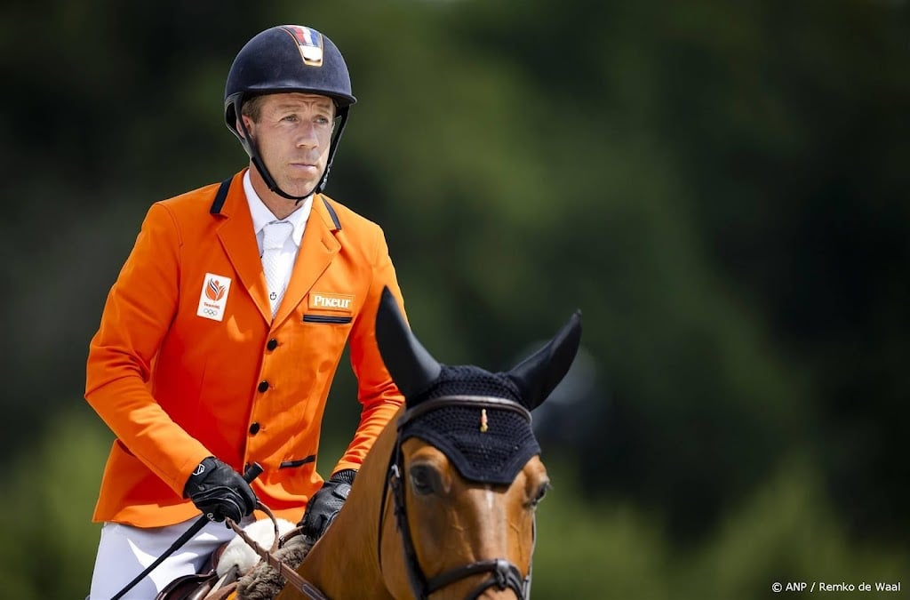 Springruiter Van der Vleuten al verzekerd van medaille in Parijs