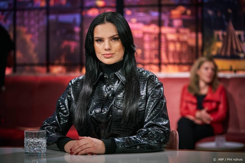 Famke Louise 'mentaal kapotgemaakt' na pleidooi in Jinek