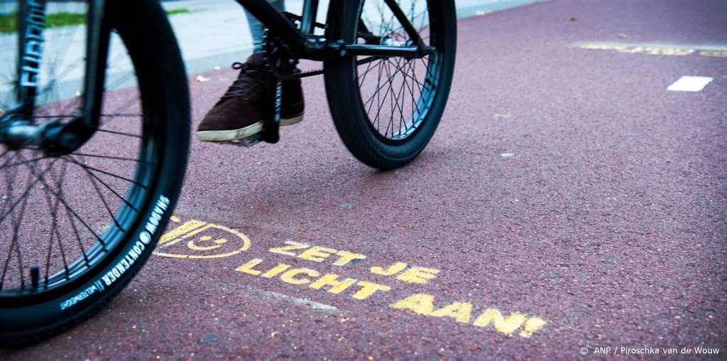 ANWB: kwart kinderen heeft fietslampen niet aan in het donker