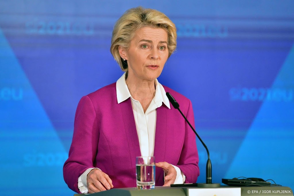 Europees Commissievoorzitter steunt Hongaarse collega in opspraak