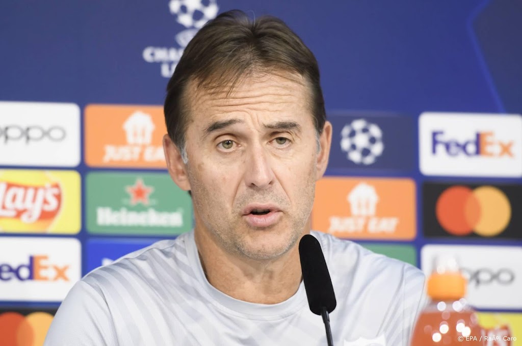 Sevilla ontslaat trainer Lopetegui na nederlaag tegen Dortmund