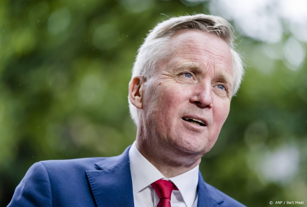 Van der Burg: 1700 extra plekken minderjarige asielzoekers nodig
