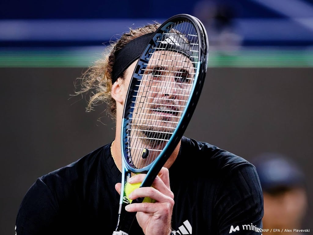 Tennisser Zverev onderuit in derde ronde Shanghai