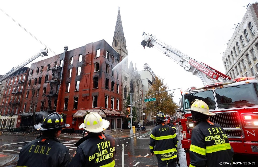 Kerk met Liberty Bell in New York door brand verwoest