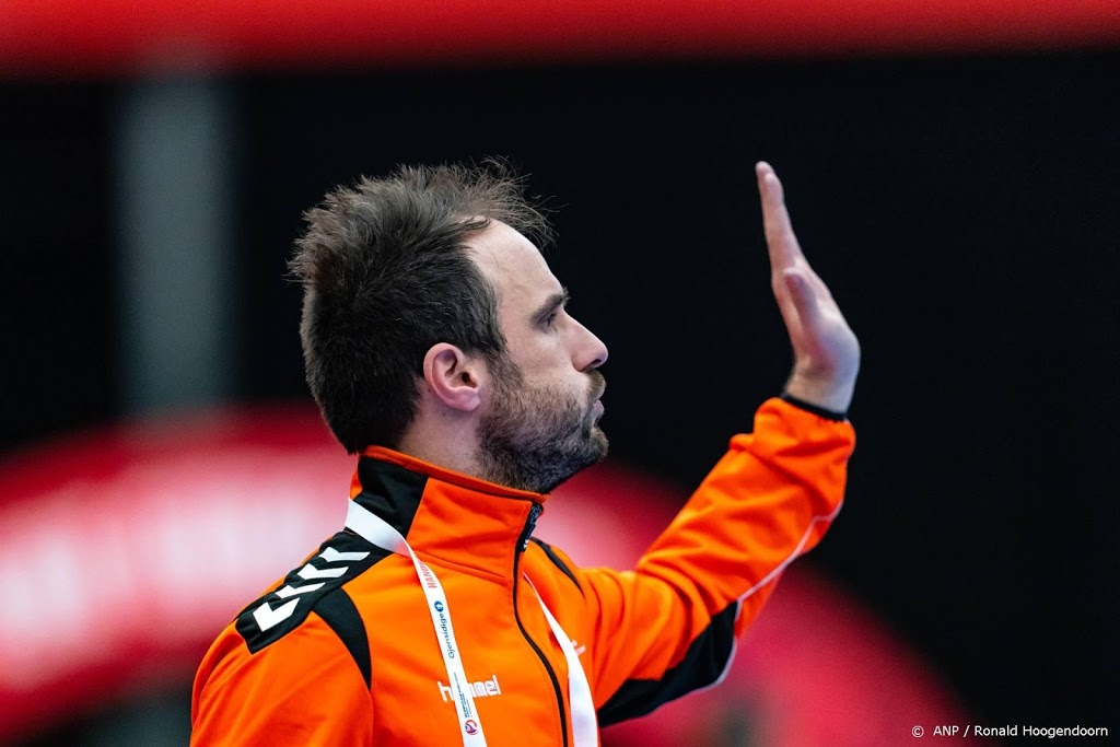 Bondscoach Mayonnade houdt geloof in handbalsters