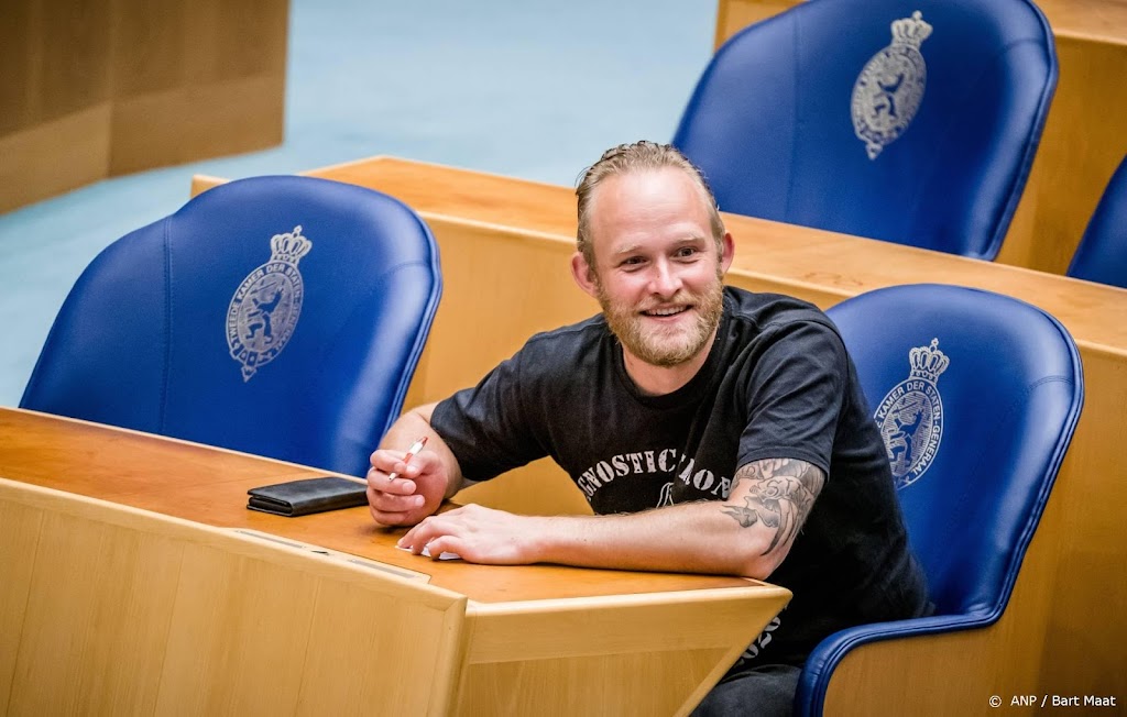 Kamer: kopstuk NPO mag niet meer verdienen dan minister