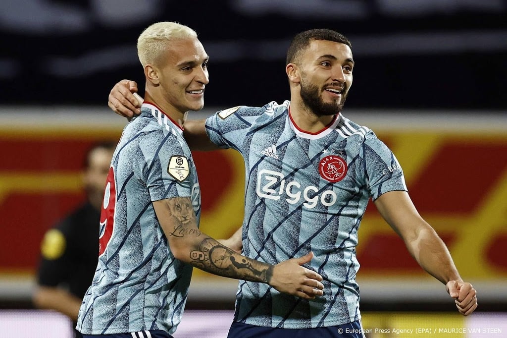 Ajax verlengt tussentijds met hoofdsponsor Ziggo