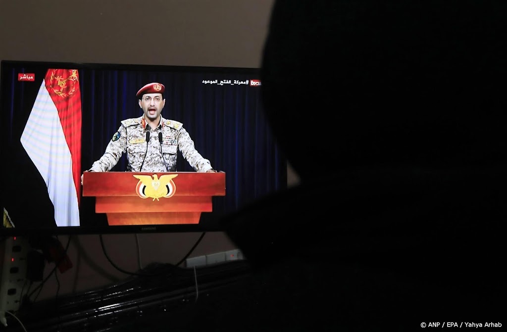 Houthi-rebellen voeren raketaanvallen uit op schepen in Rode Zee