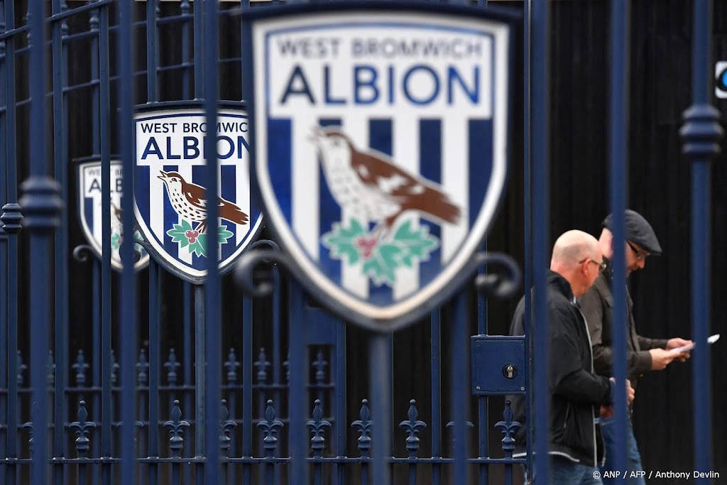 Fan West Bromwich opgepakt voor racistisch beledigen Bacuna