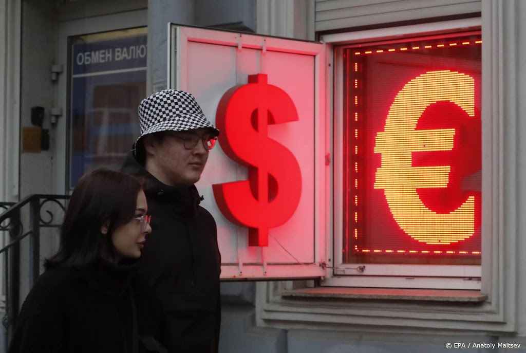 Euro en Russische roebel dalen door dreiging olie-embargo