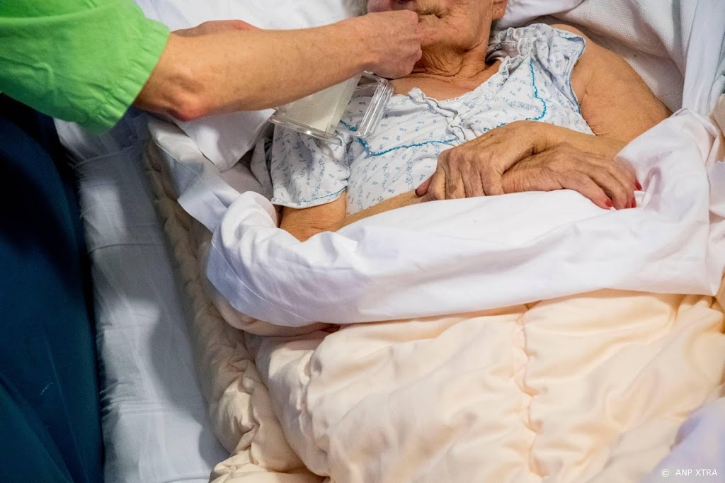 Zorgorganisaties dringen aan op meer beschermingsmiddelen