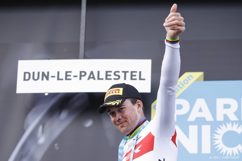 Pedersen blijft vluchter Vauquelin in Circuit Sarthe net voor